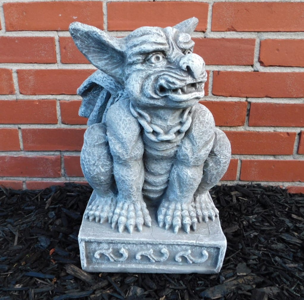 Lg Gargoyle Cement Figure