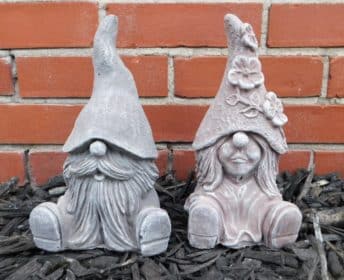 Sitting Boy/Girl Gnome