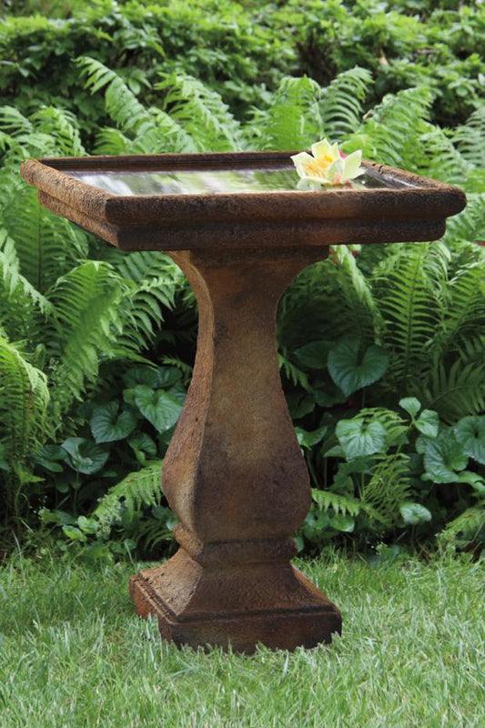 Chelsea Square Bird Bath 26"